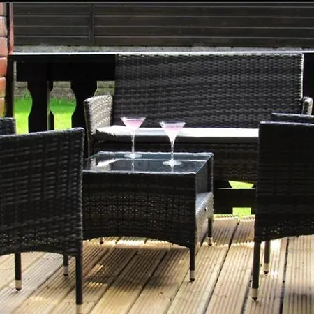 Chalet Peregrine - Idillic Cornwall Retreat Liskeard
